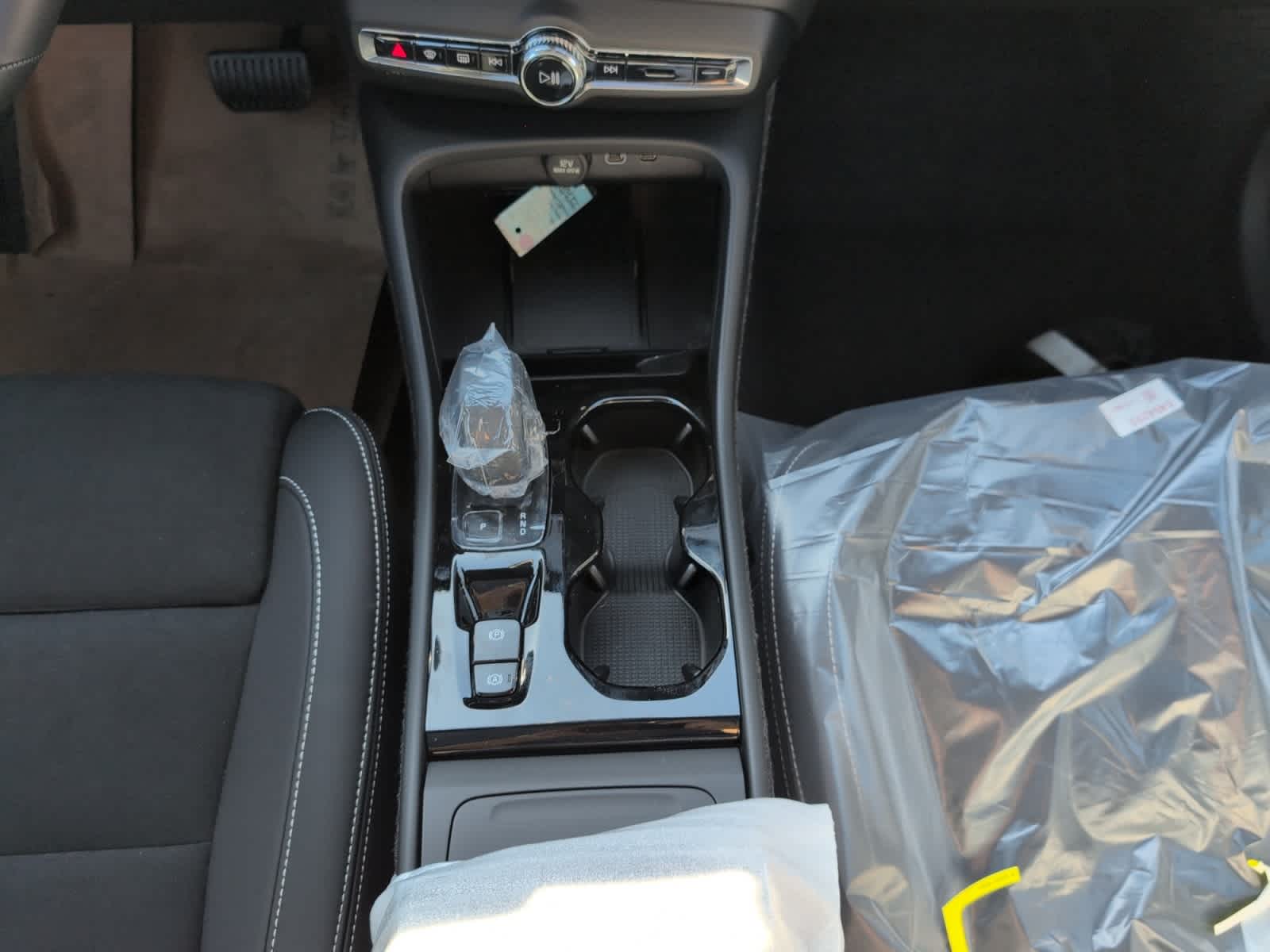 new 2026 Volvo XC40 car, priced at $54,175