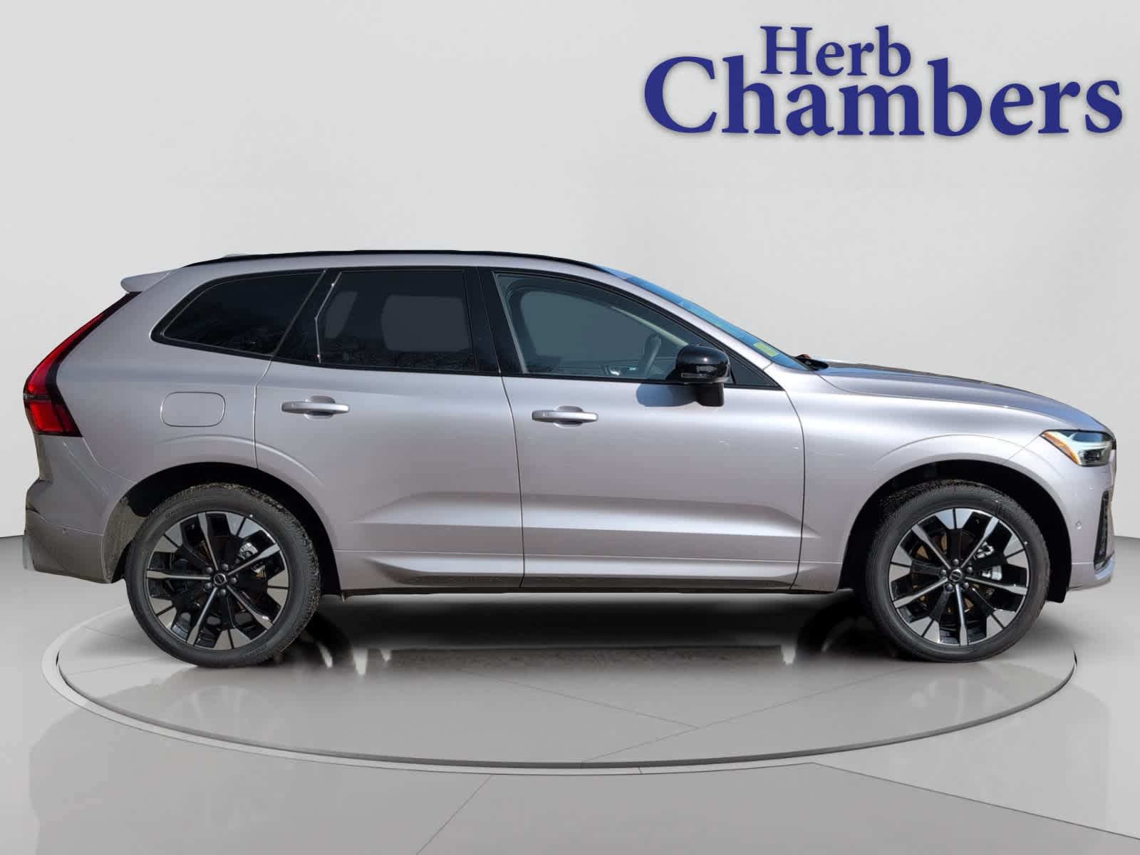 new 2026 Volvo XC60 car, priced at $58,105