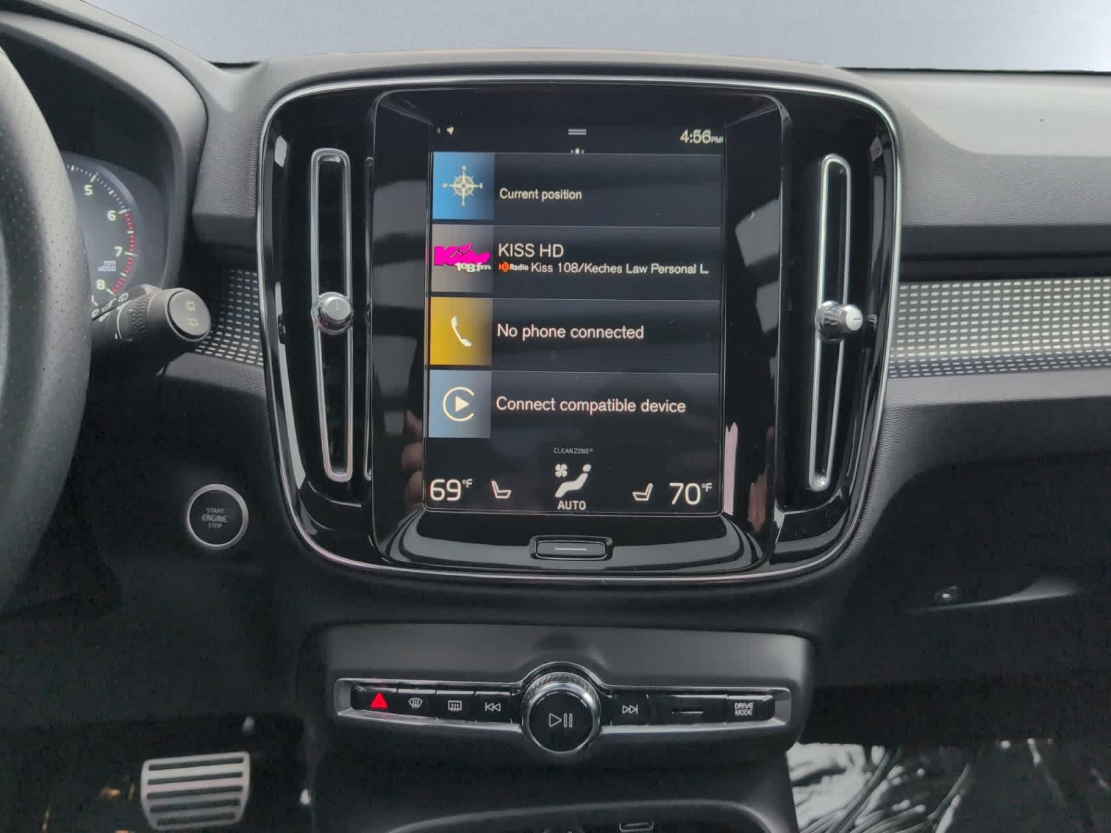 used 2021 Volvo XC40 car, priced at $22,998