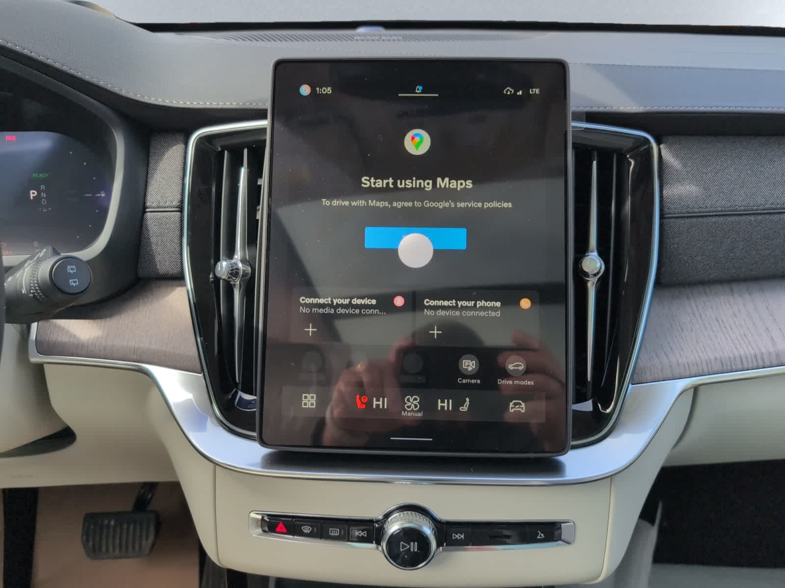 new 2026 Volvo XC90 plug-in hybrid car, priced at $85,625