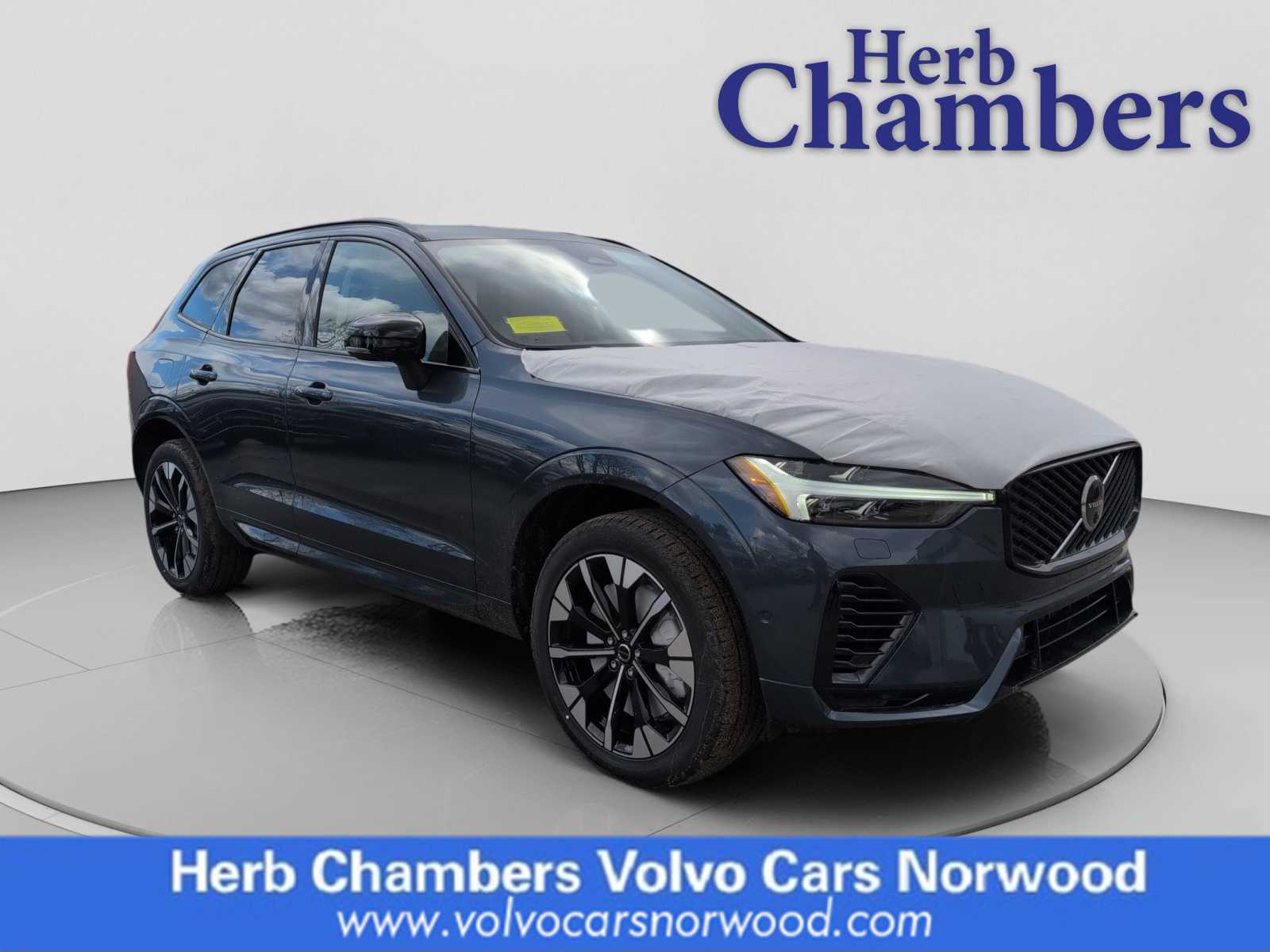 new 2026 Volvo XC60 plug-in hybrid car, priced at $74,370