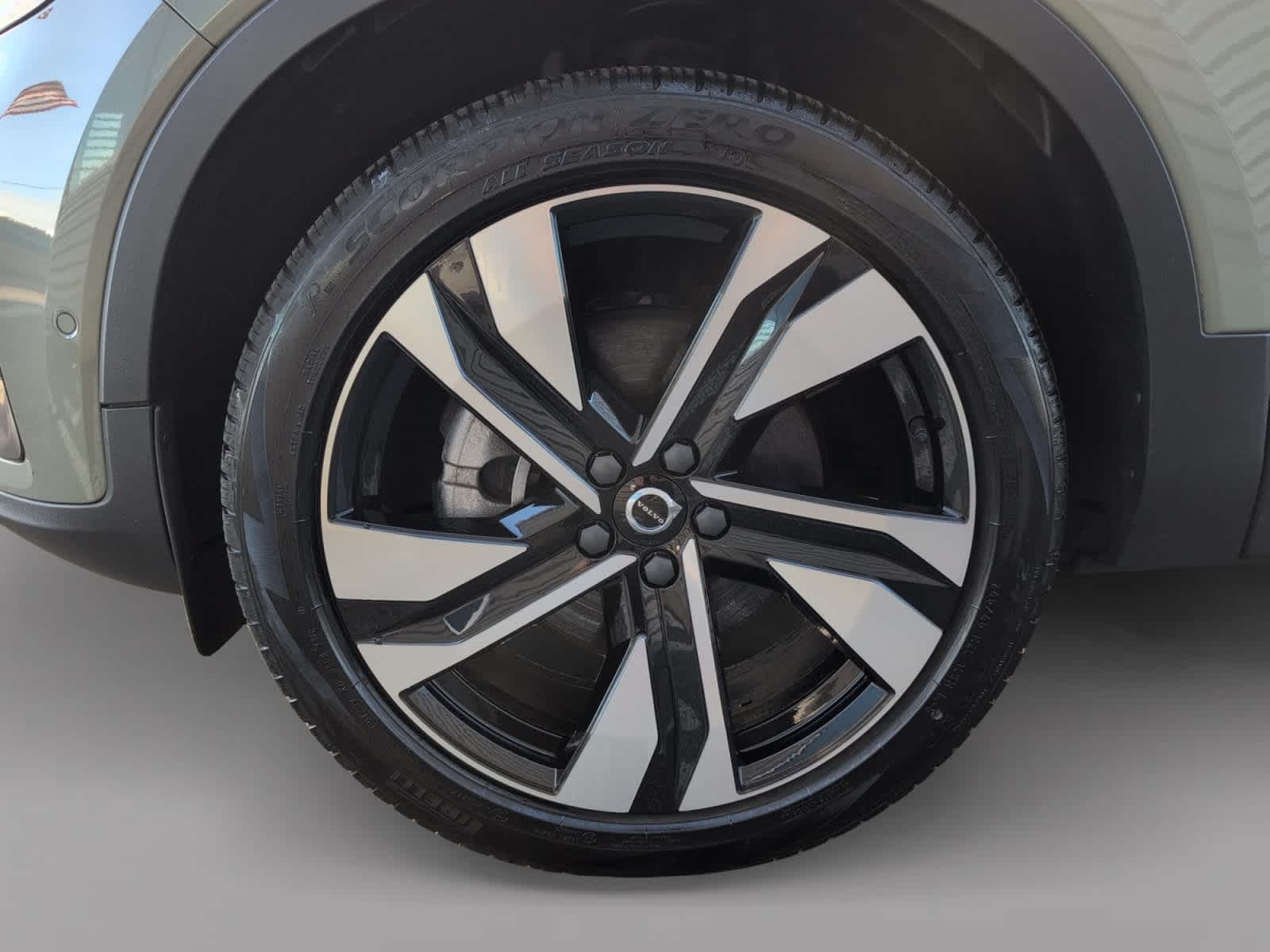 used 2023 Volvo XC40 car, priced at $31,998