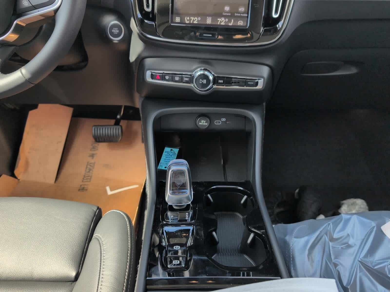 new 2026 Volvo XC40 car, priced at $50,035