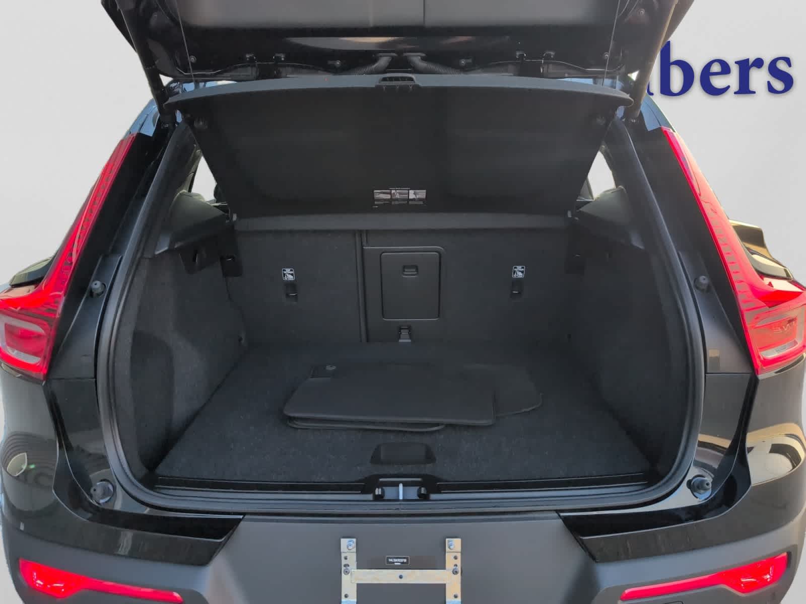used 2024 Volvo XC40 car, priced at $31,998