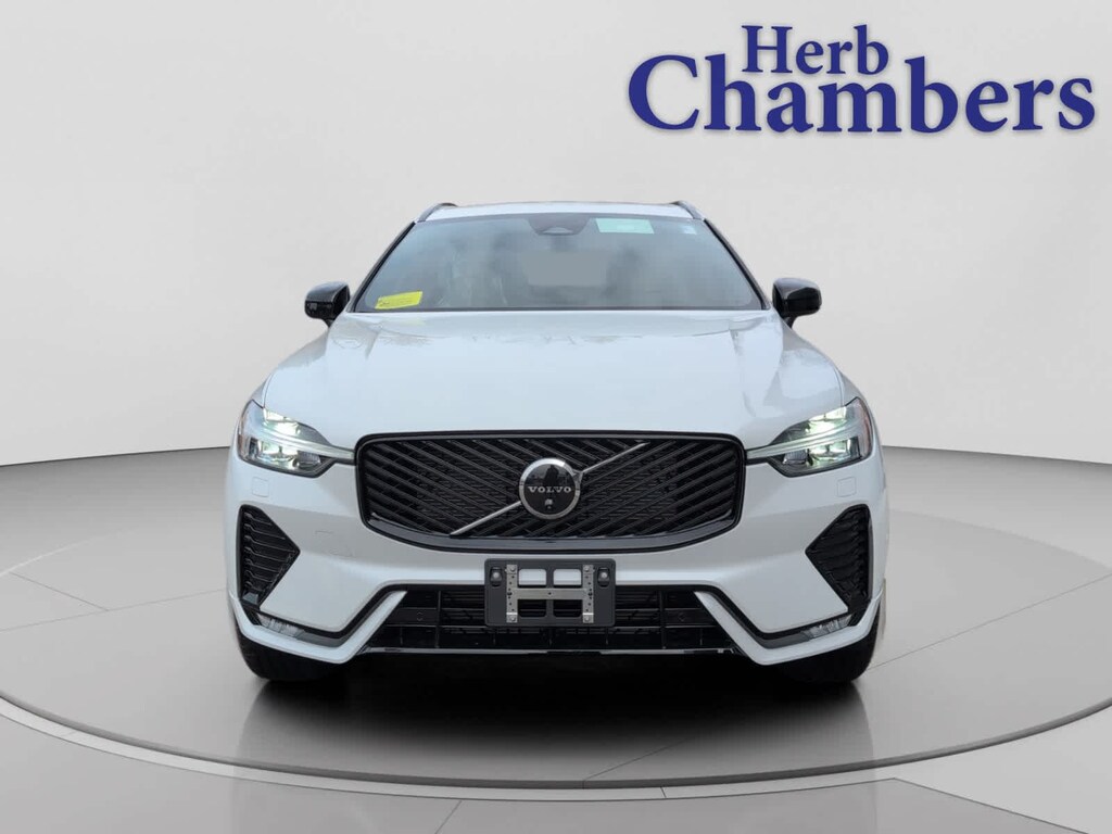 New 2026 Volvo XC60 B5 Plus SUV