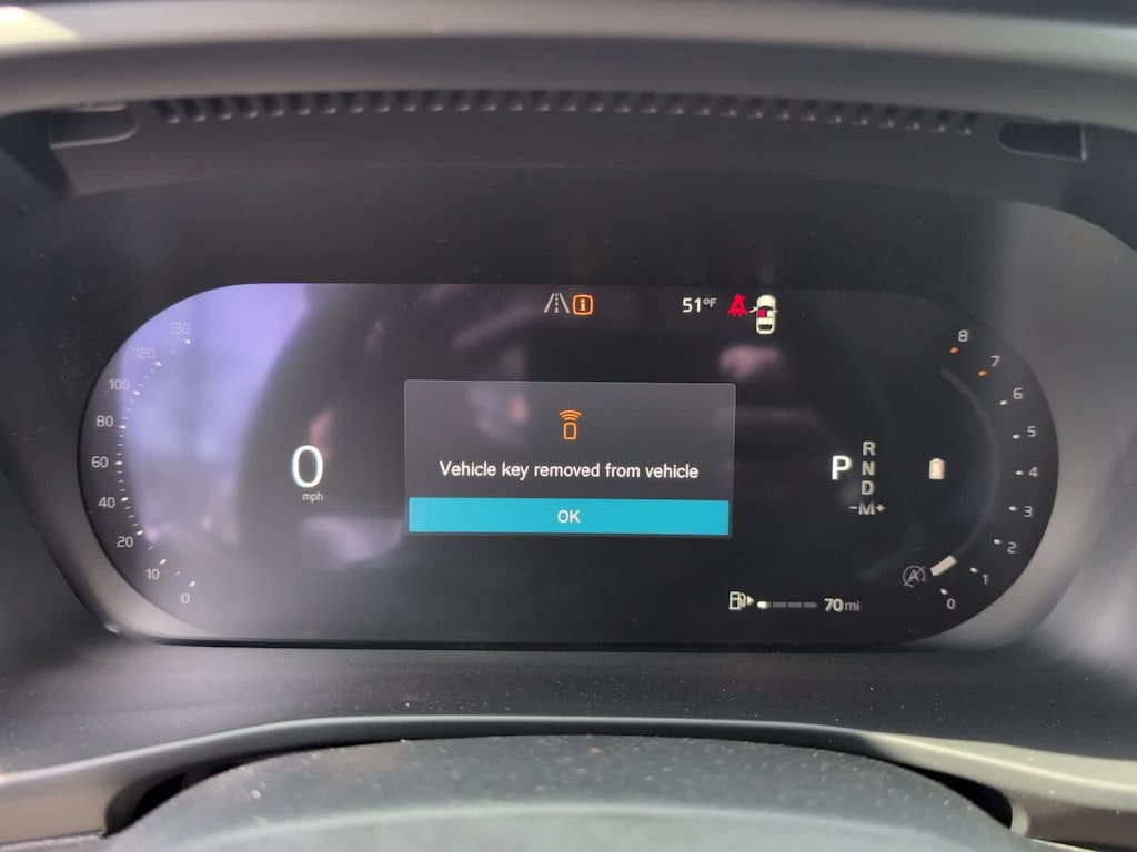 New 2026 Volvo XC40 B5 Ultra SUV