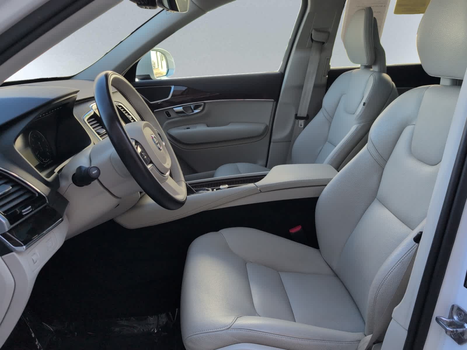 used 2017 Volvo XC90 car, priced at $16,498