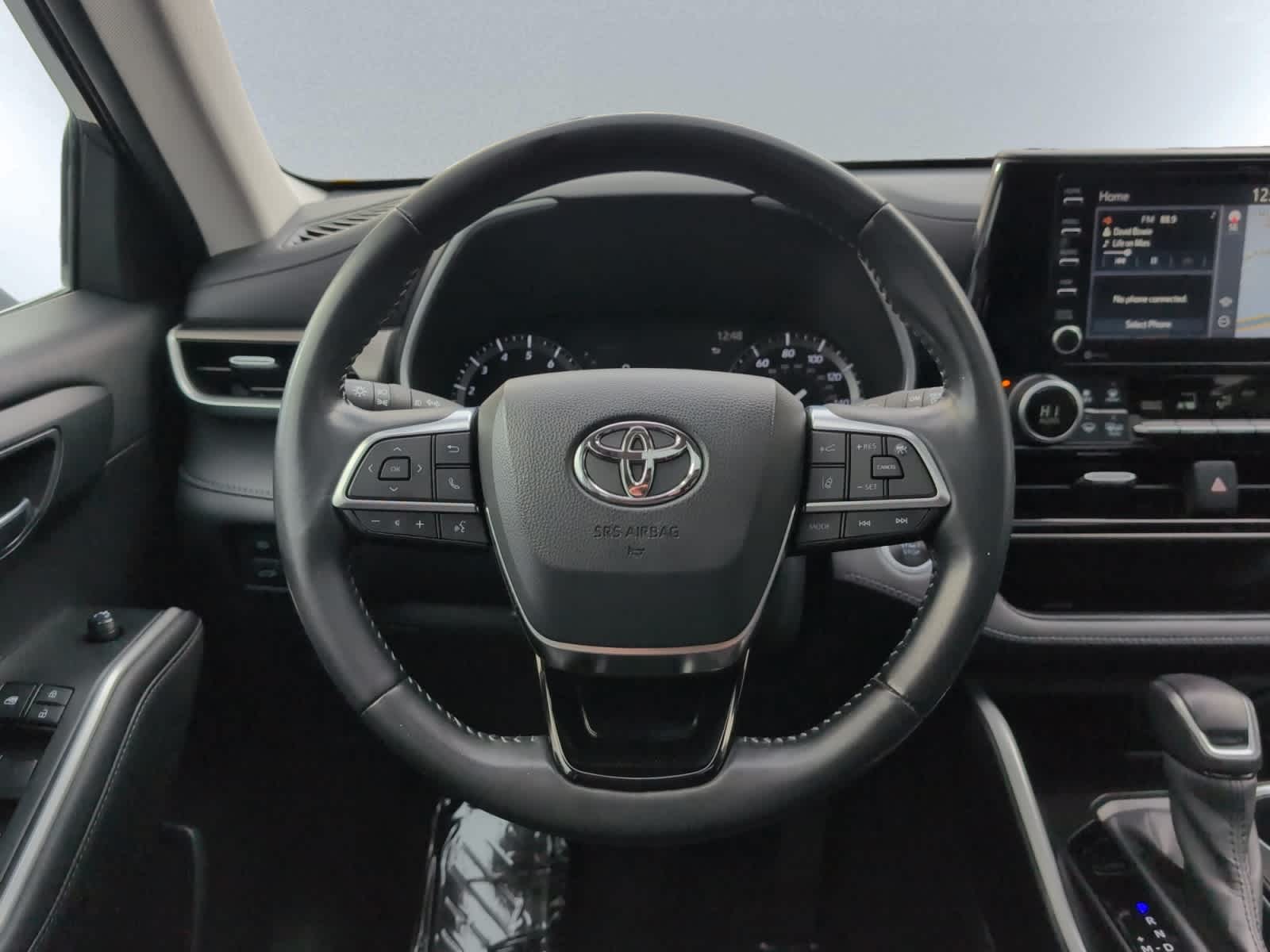 used 2020 Toyota Highlander car, priced at $27,998