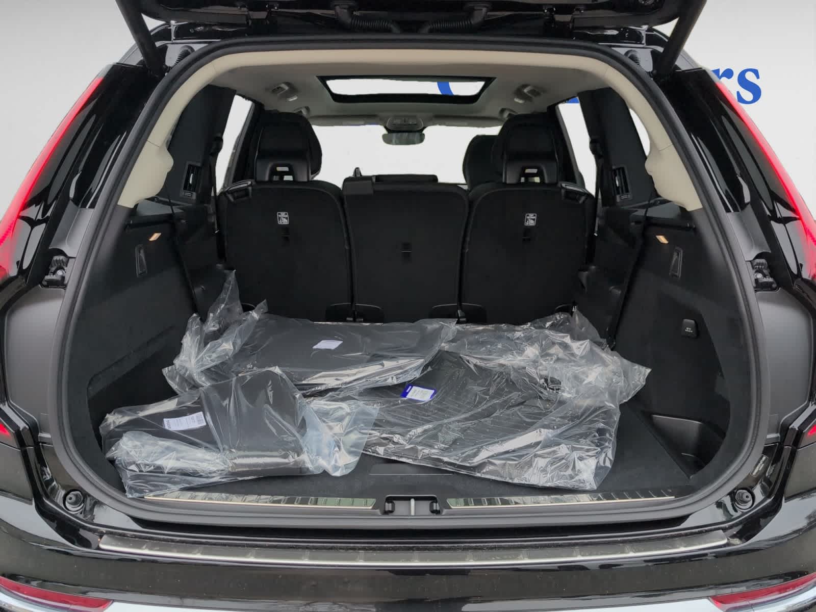 new 2026 Volvo XC90 car, priced at $75,155