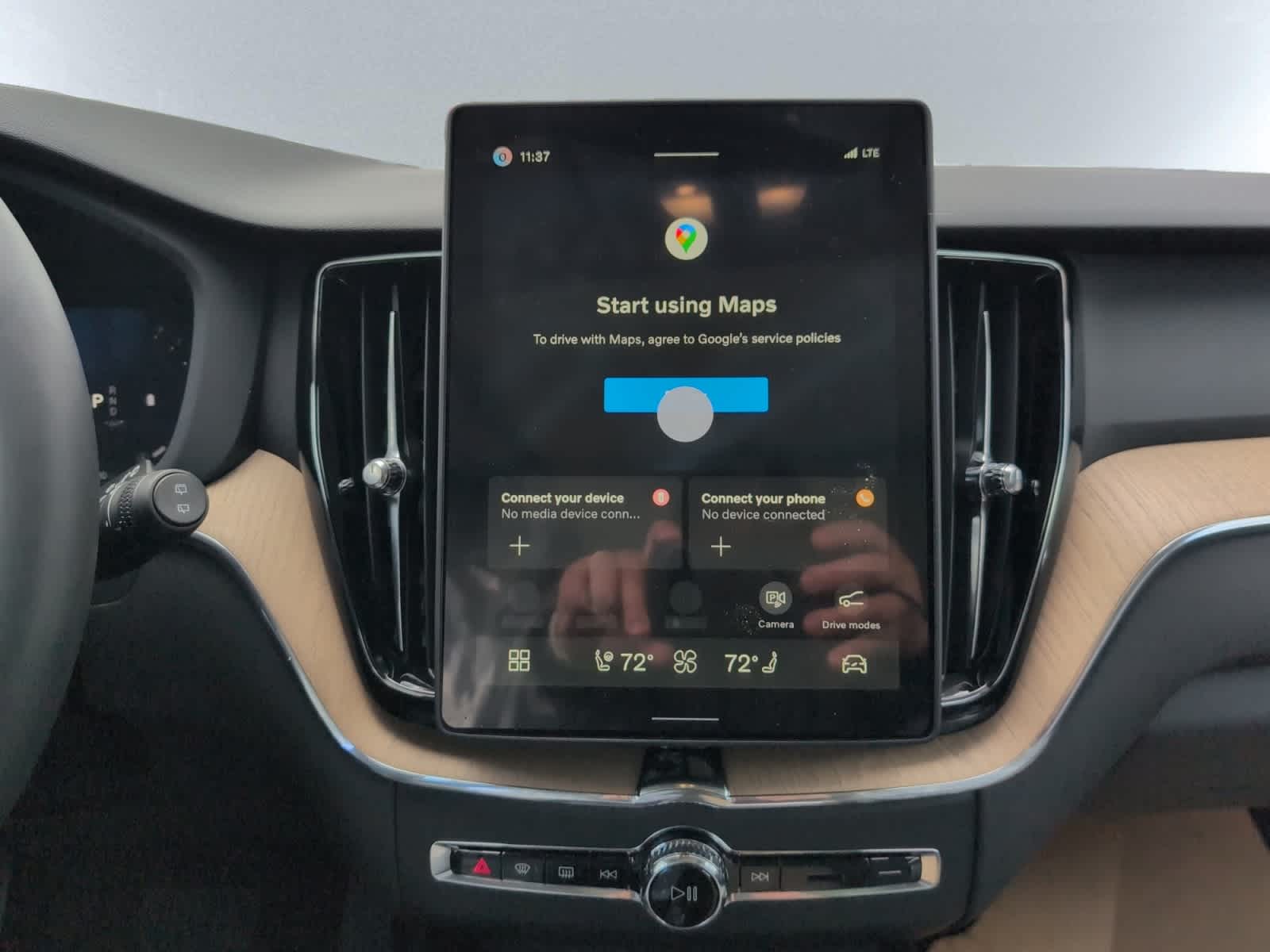 new 2026 Volvo XC60 car, priced at $58,135