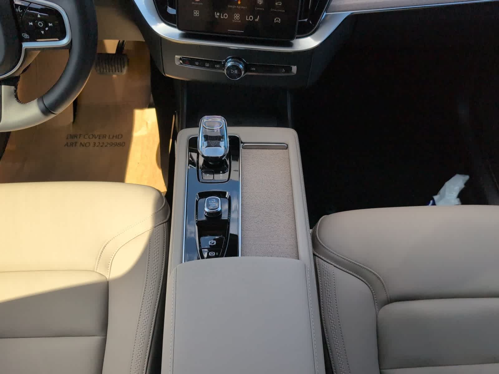 new 2026 Volvo XC90 plug-in hybrid car, priced at $81,875