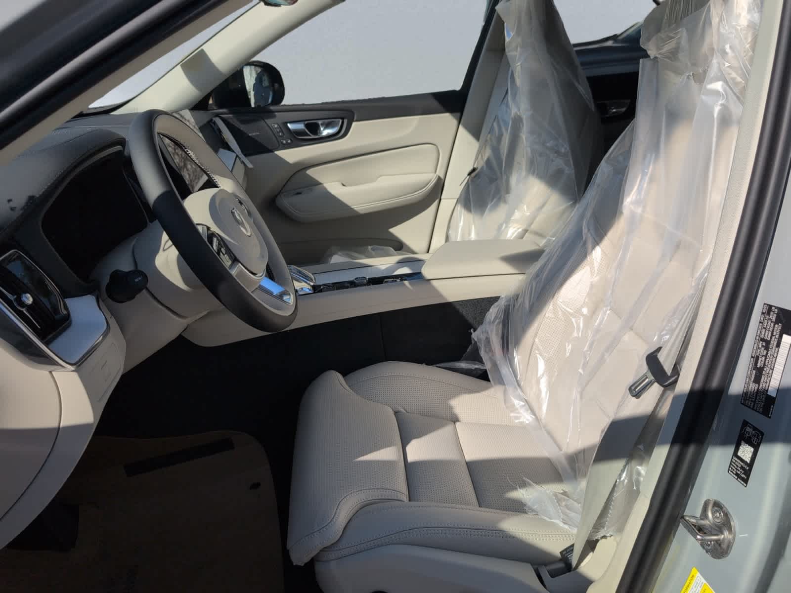 new 2026 Volvo XC60 car, priced at $63,935