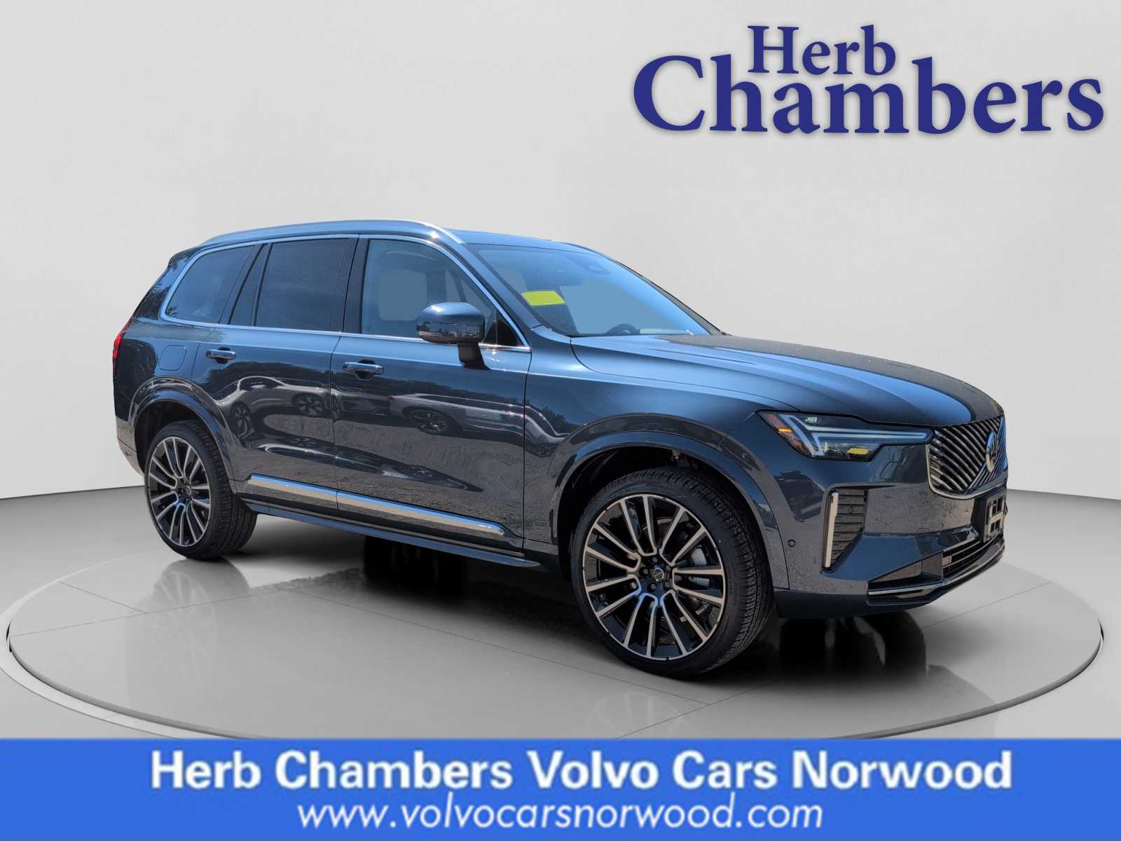 2026 Volvo XC90 Plus's photo