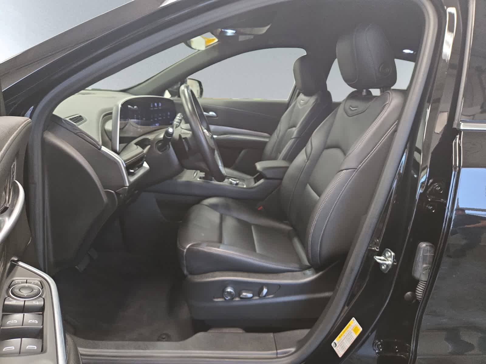 used 2024 Cadillac XT4 car, priced at $26,498