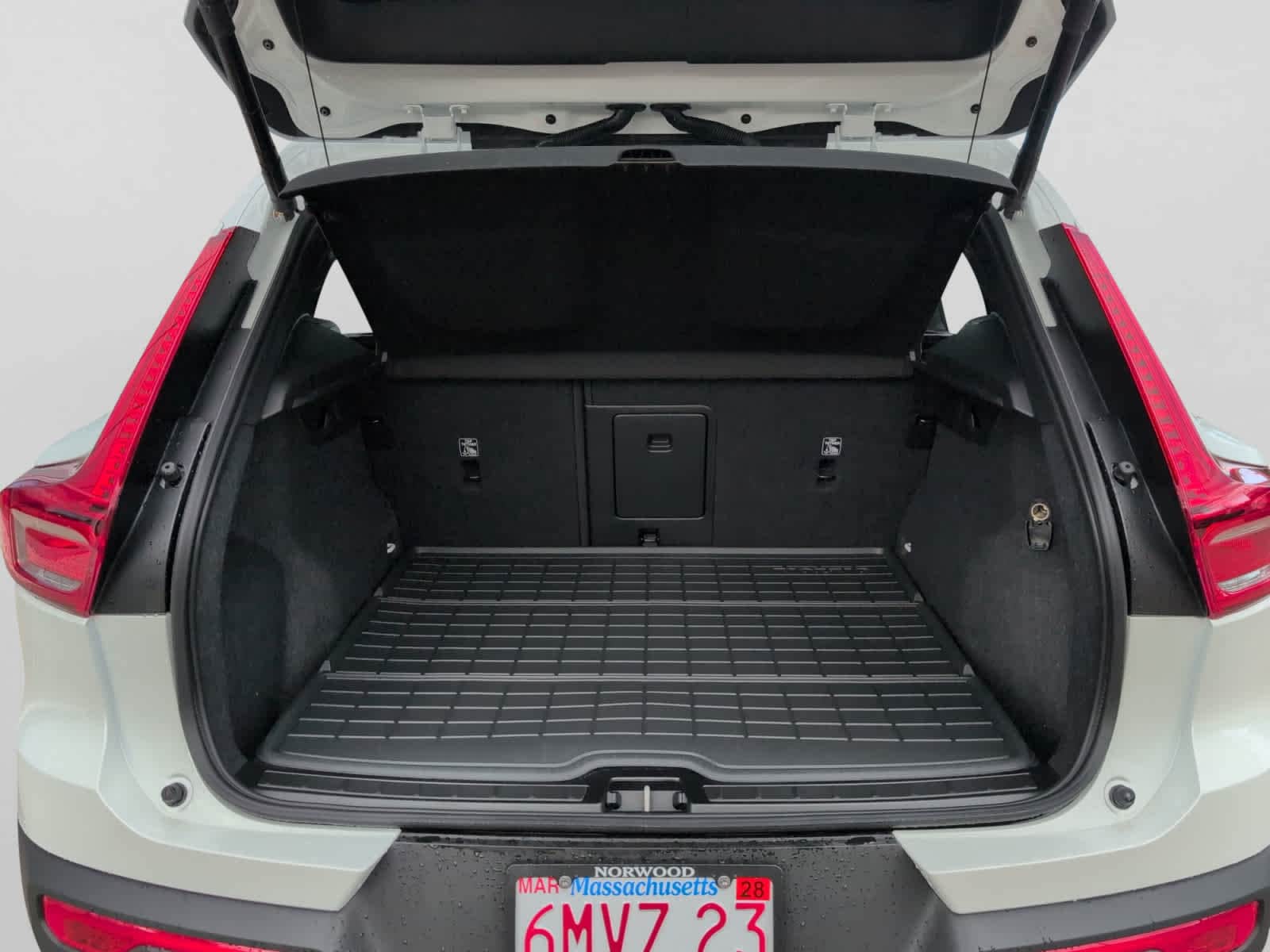 used 2026 Volvo XC40 car, priced at $51,960