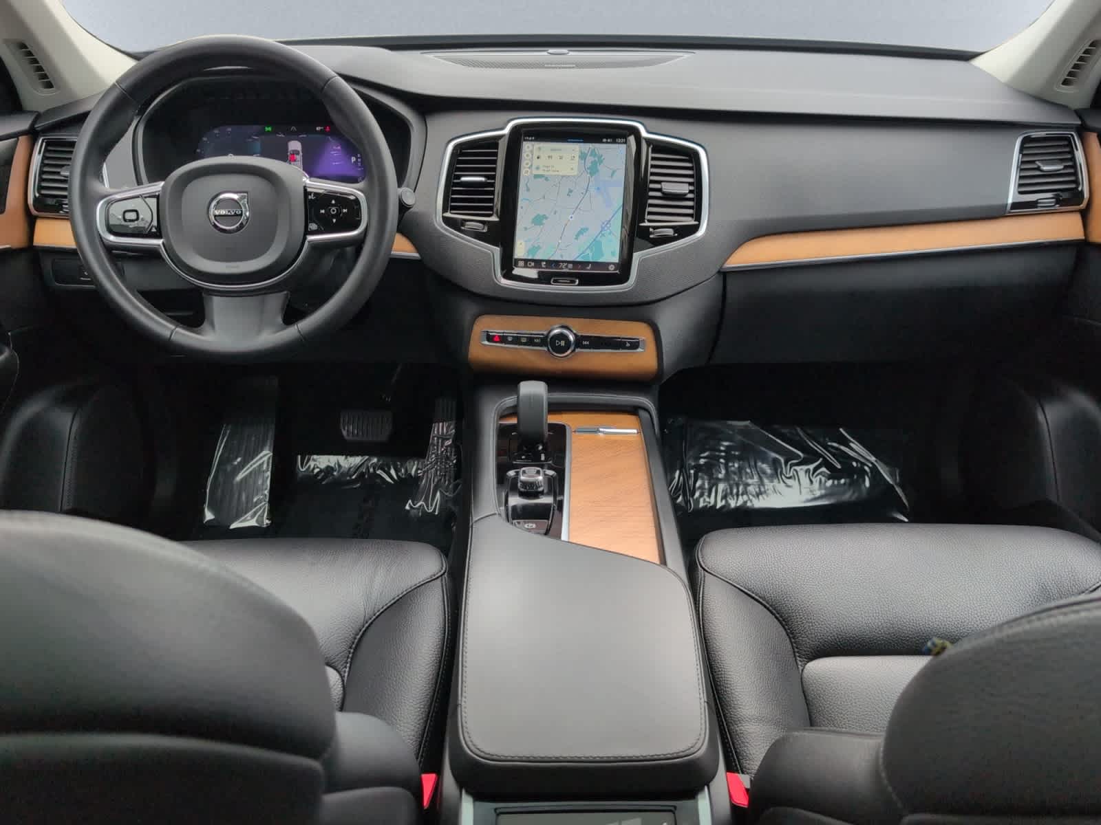 used 2024 Volvo XC90 car, priced at $39,998