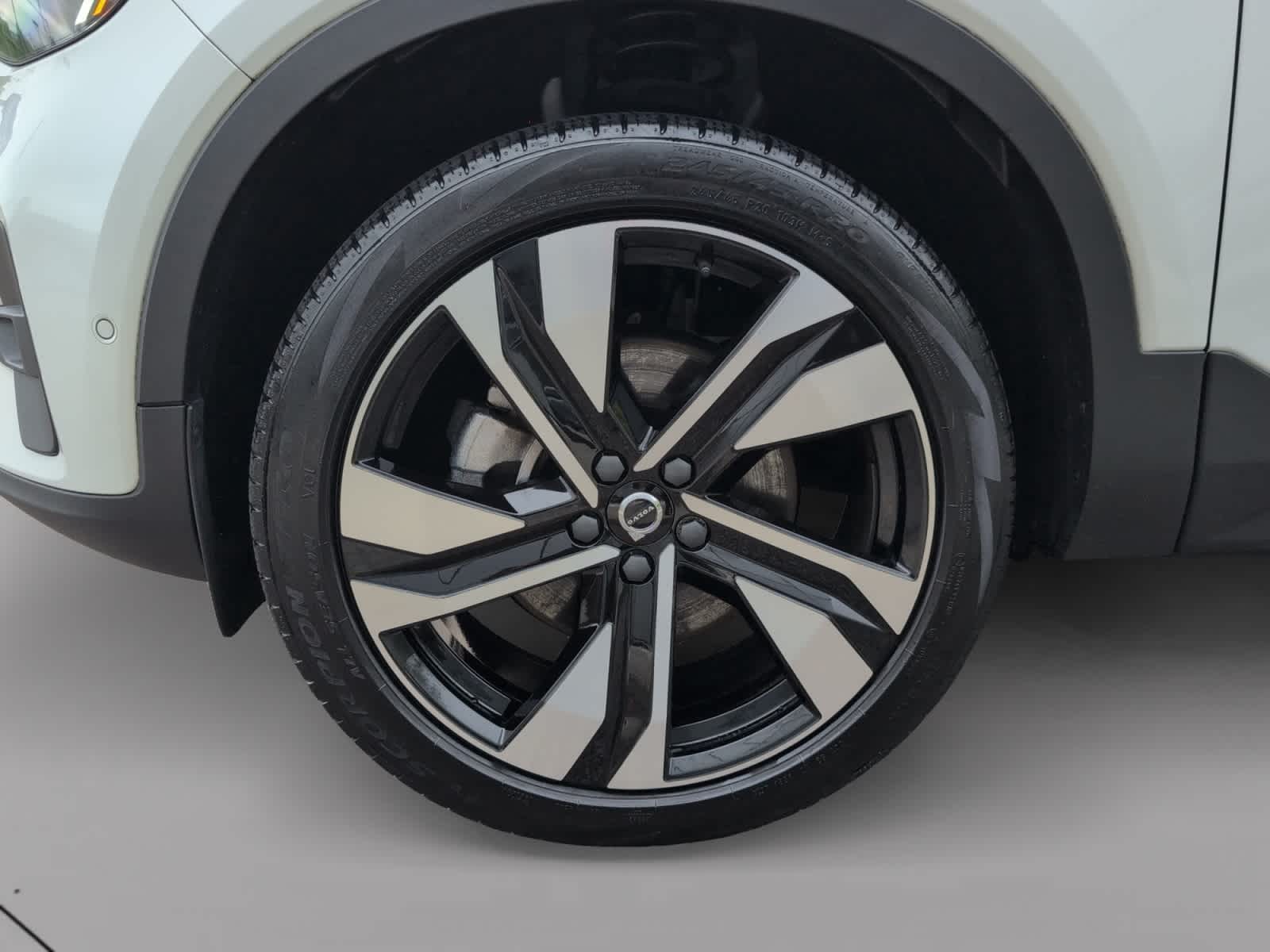 used 2023 Volvo XC40 car, priced at $32,498