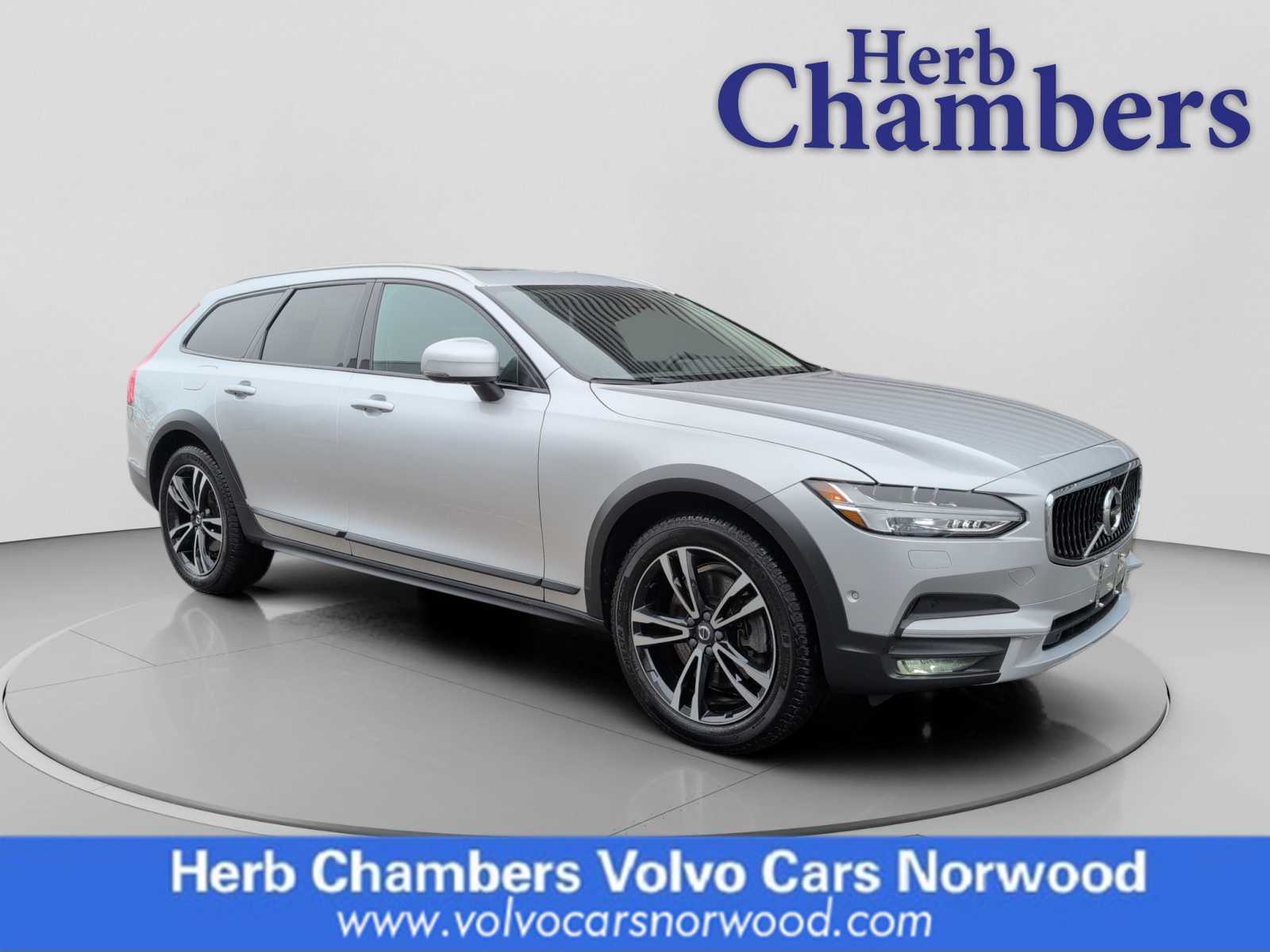 used 2018 Volvo V90 Cross Country car, priced at $23,998