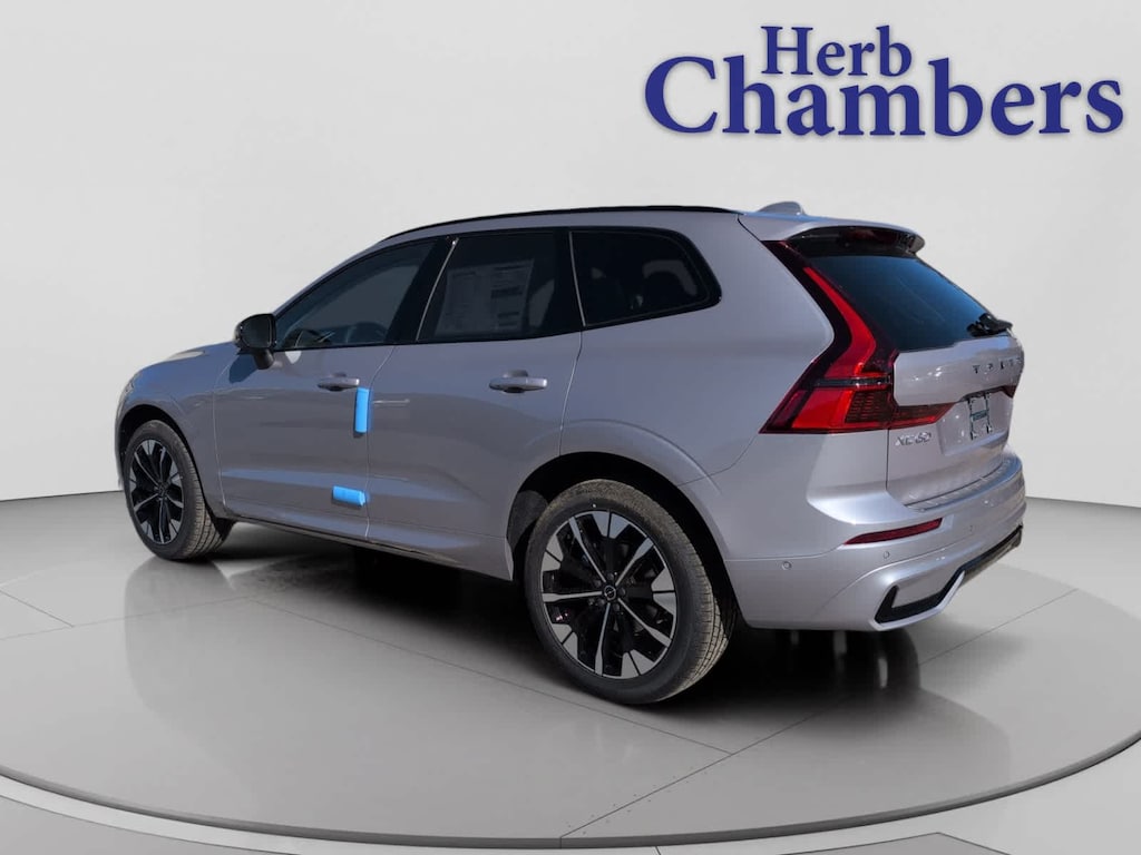 New 2026 Volvo XC60 B5 Plus SUV