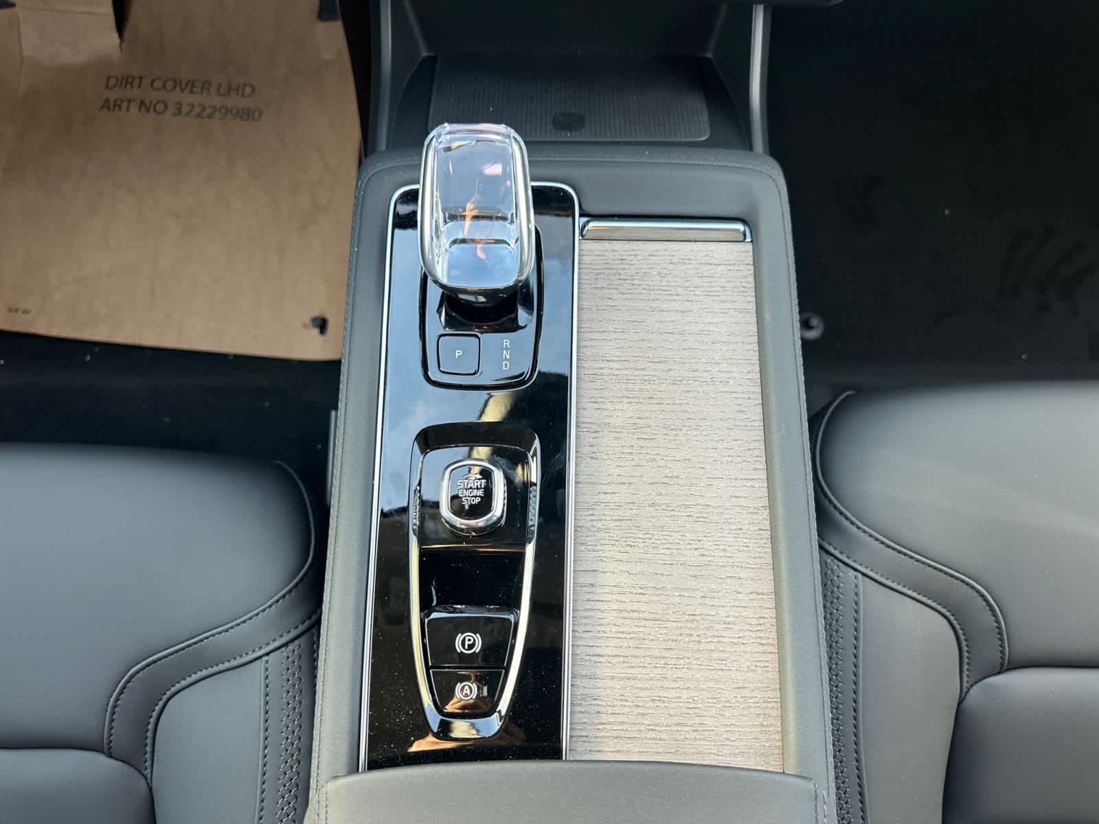 used 2025 Volvo XC90 plug-in hybrid car, priced at $78,395