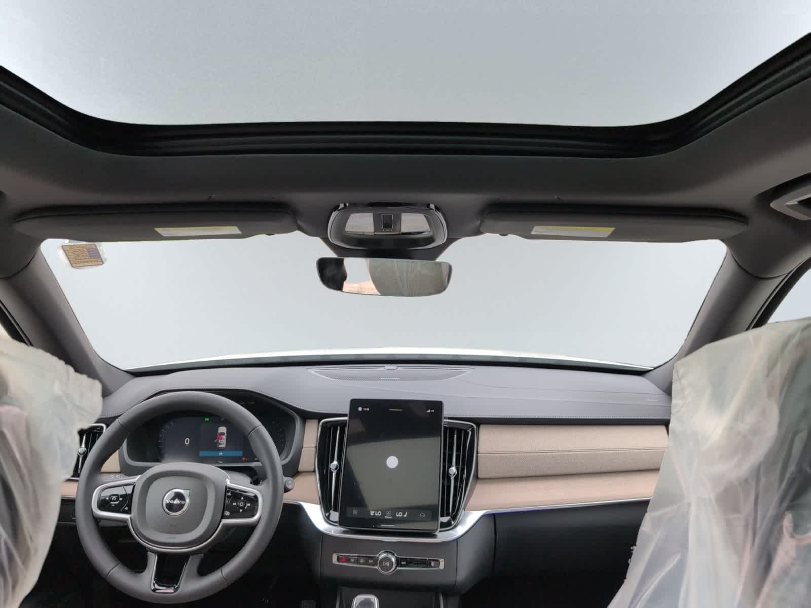 used 2026 Volvo XC90 car, priced at $71,825