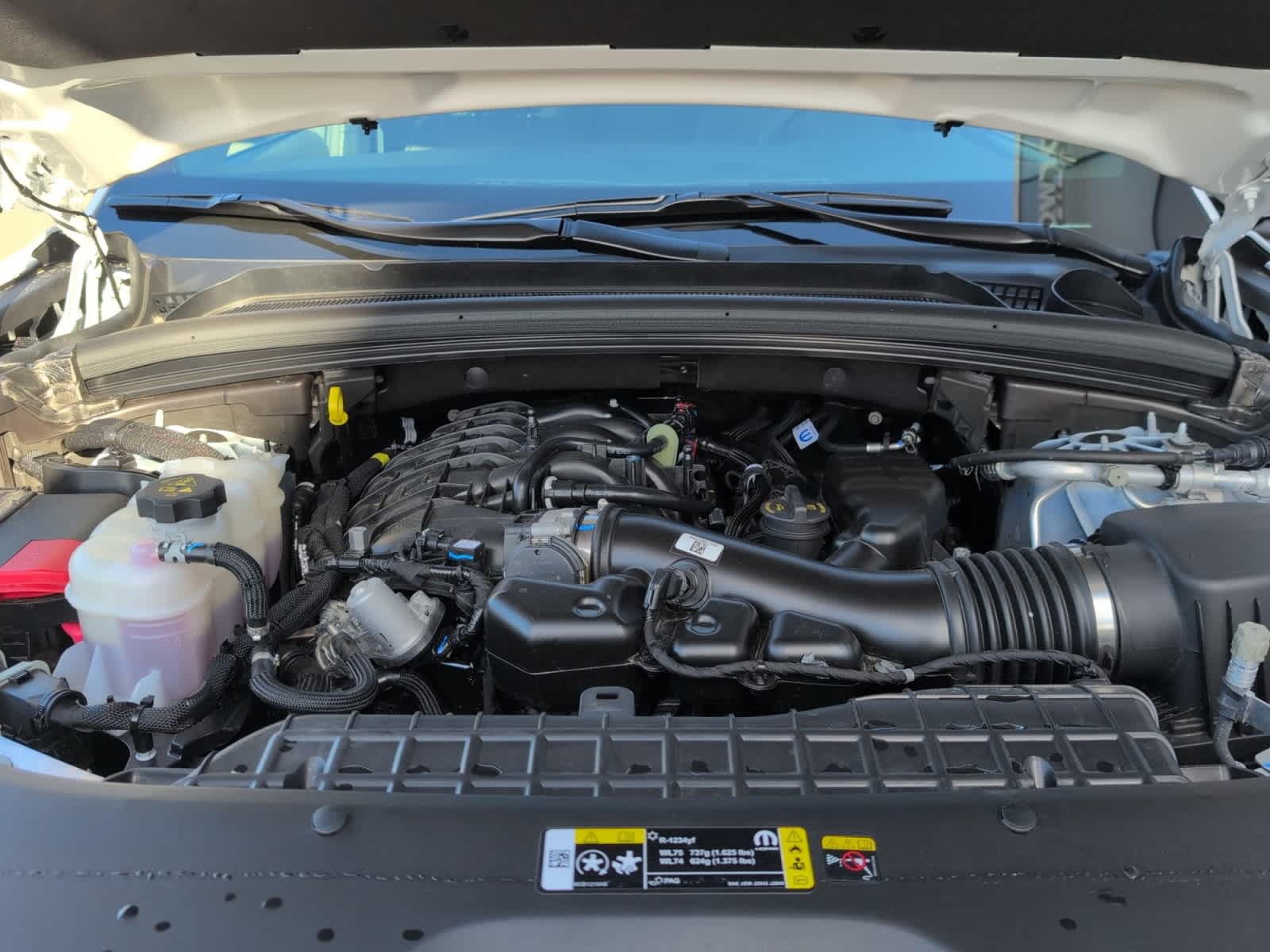 used 2025 Jeep Grand Cherokee car, priced at $38,998