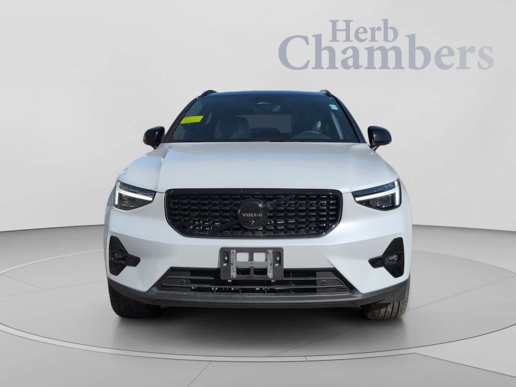Used 2026 Volvo XC40 B5 Ultra Black Edition SUV