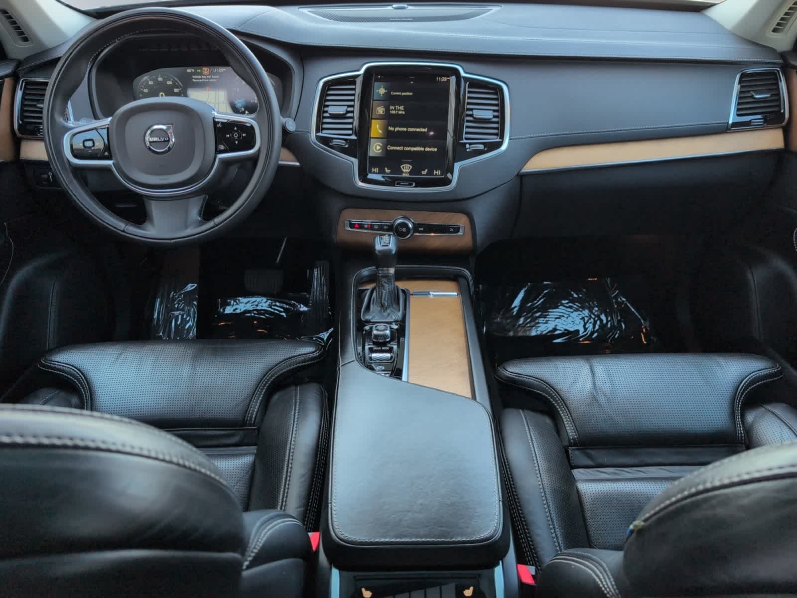 used 2020 Volvo XC90 car, priced at $33,998