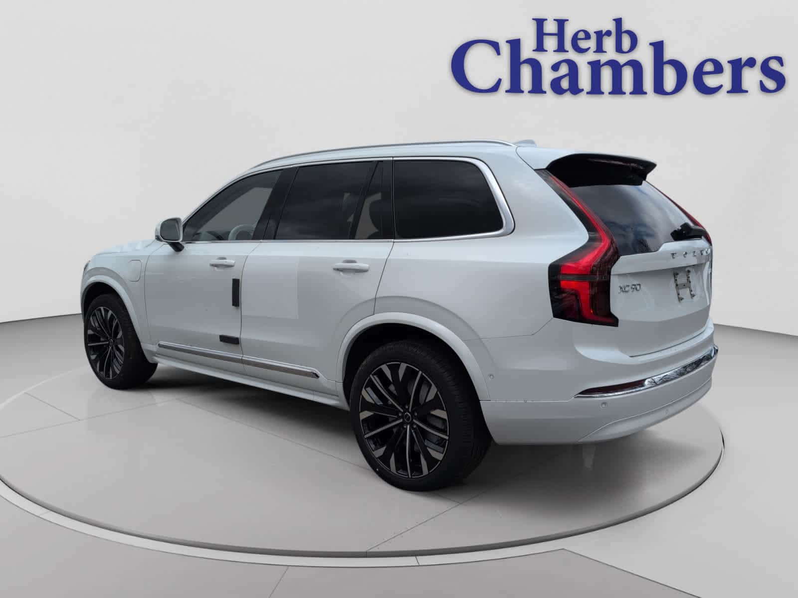 new 2026 Volvo XC90 plug-in hybrid car, priced at $81,955