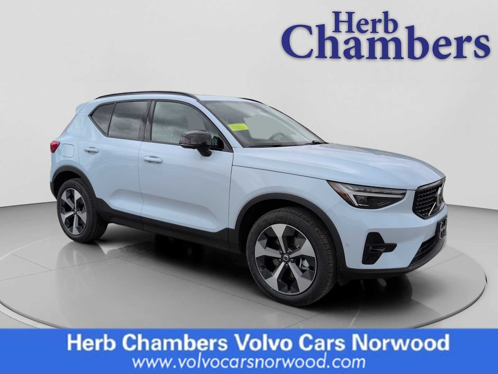 New 2026 Volvo XC40 B5 Plus SUV