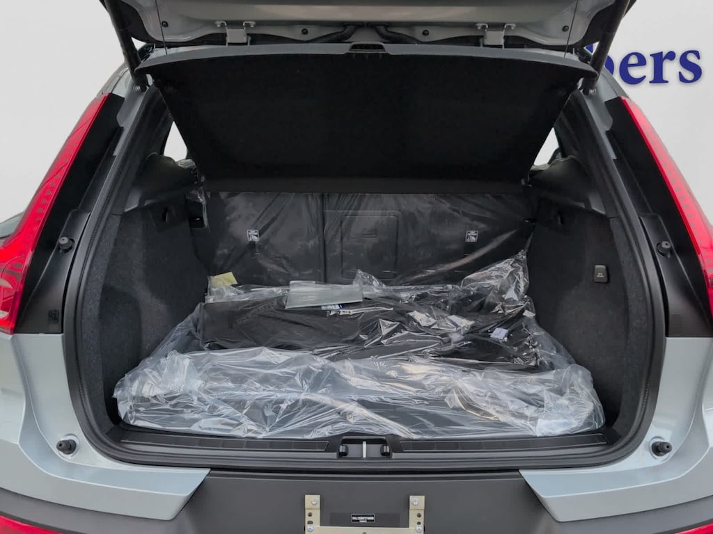 New 2026 Volvo XC40 B5 Ultra Black Edition SUV