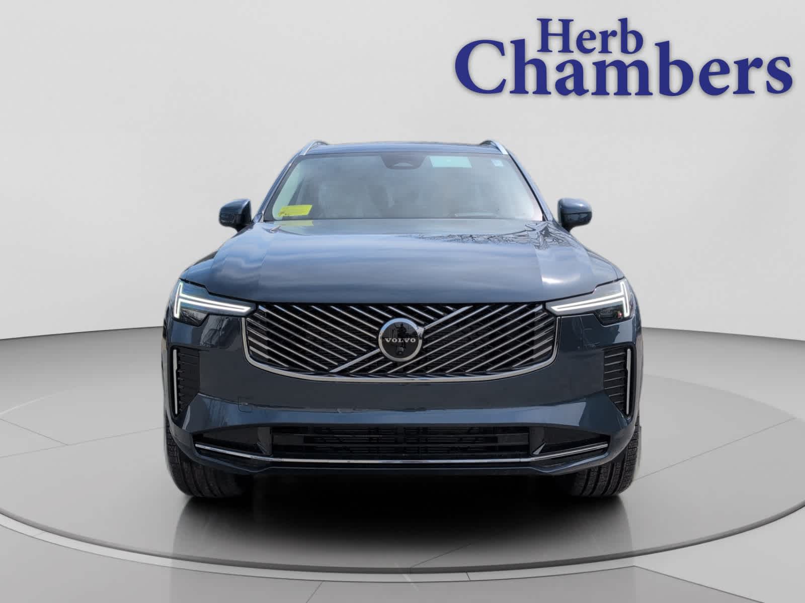 new 2026 Volvo XC90 car, priced at $75,270
