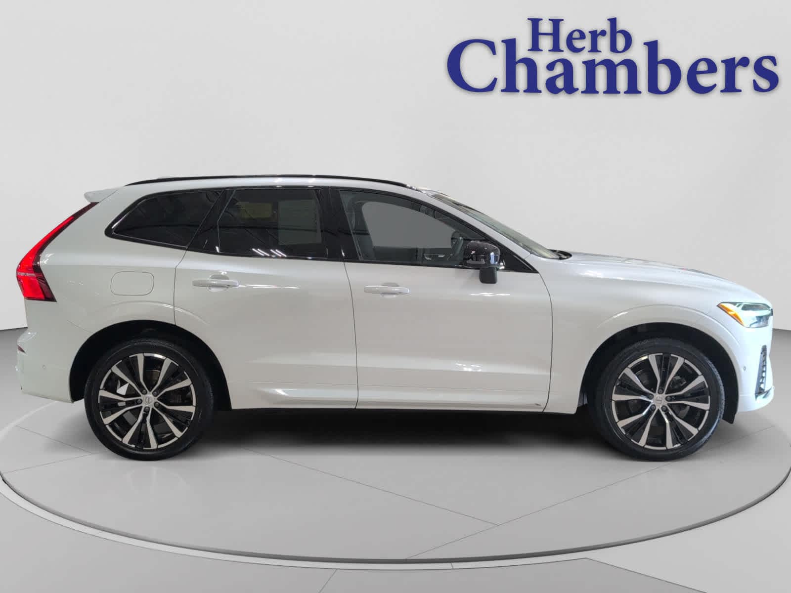 used 2023 Volvo XC60 car, priced at $35,498
