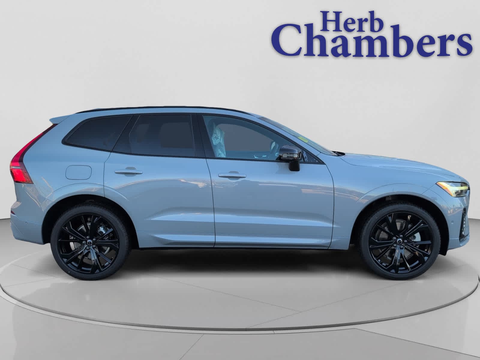 new 2026 Volvo XC60 car, priced at $70,100