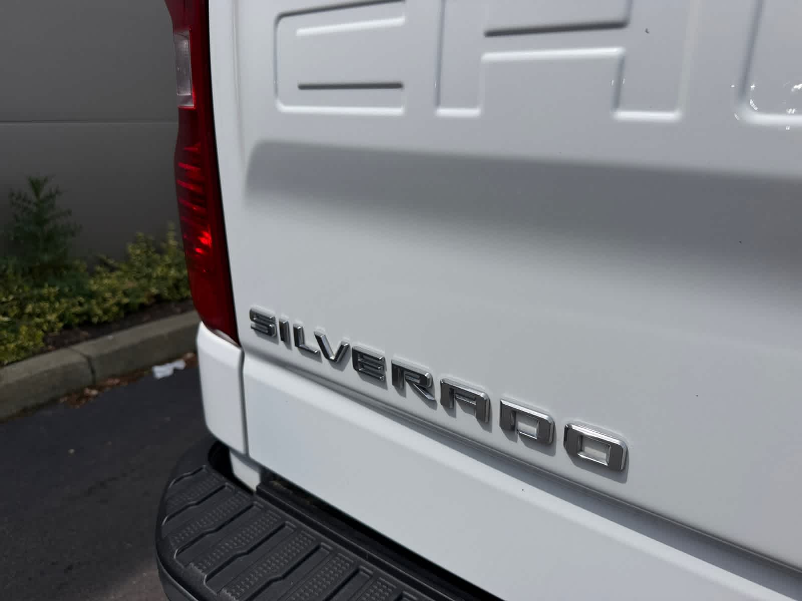 2025 Chevrolet Silverado 1500 LT - Photo 22