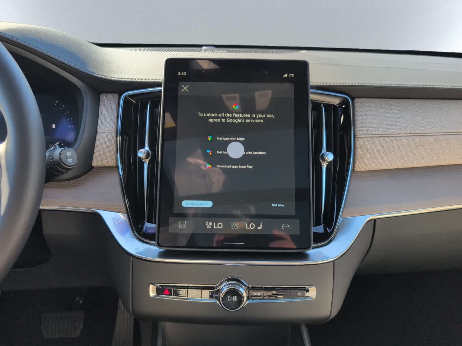 new 2026 Volvo XC90 car, priced at $73,130