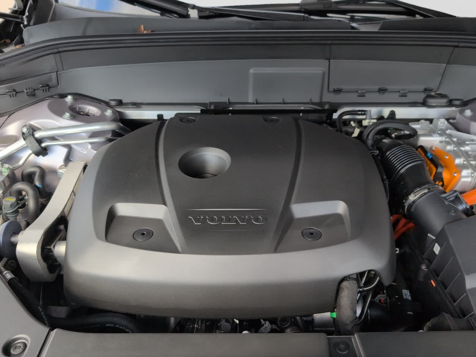new 2026 Volvo XC90 plug-in hybrid car, priced at $81,955