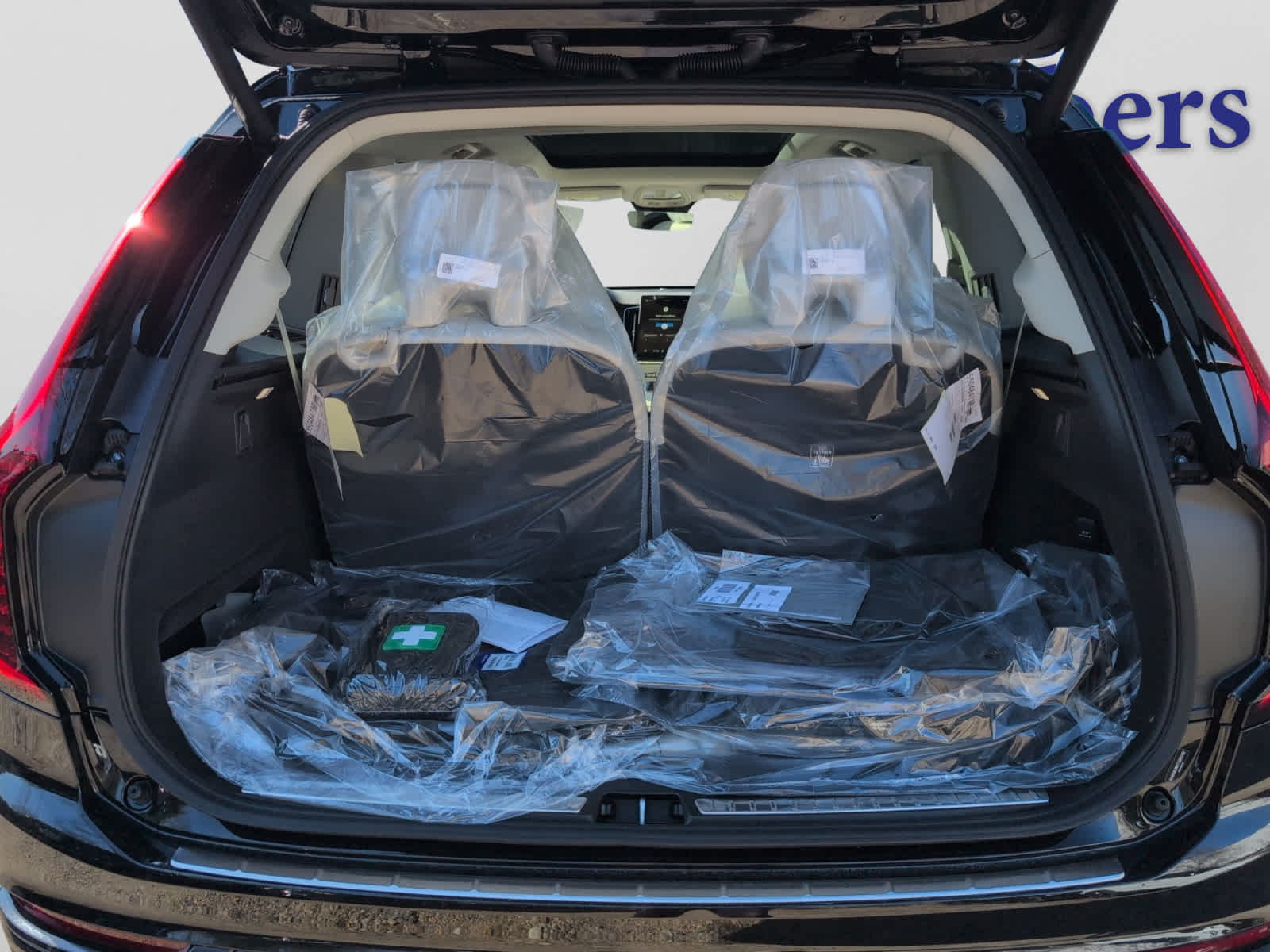 new 2026 Volvo XC90 plug-in hybrid car, priced at $86,630
