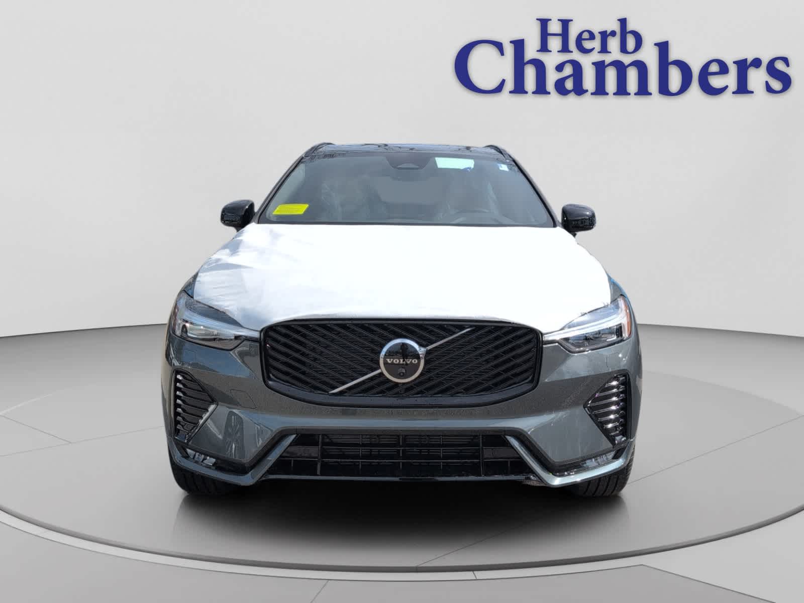 new 2026 Volvo XC60 car, priced at $58,520