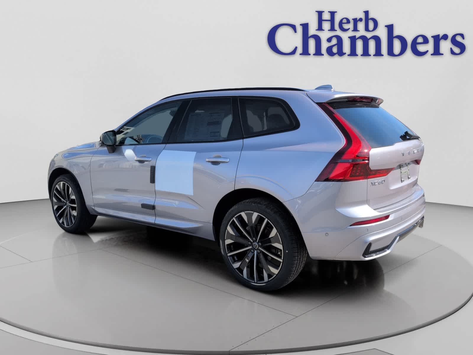 new 2026 Volvo XC60 car, priced at $64,020