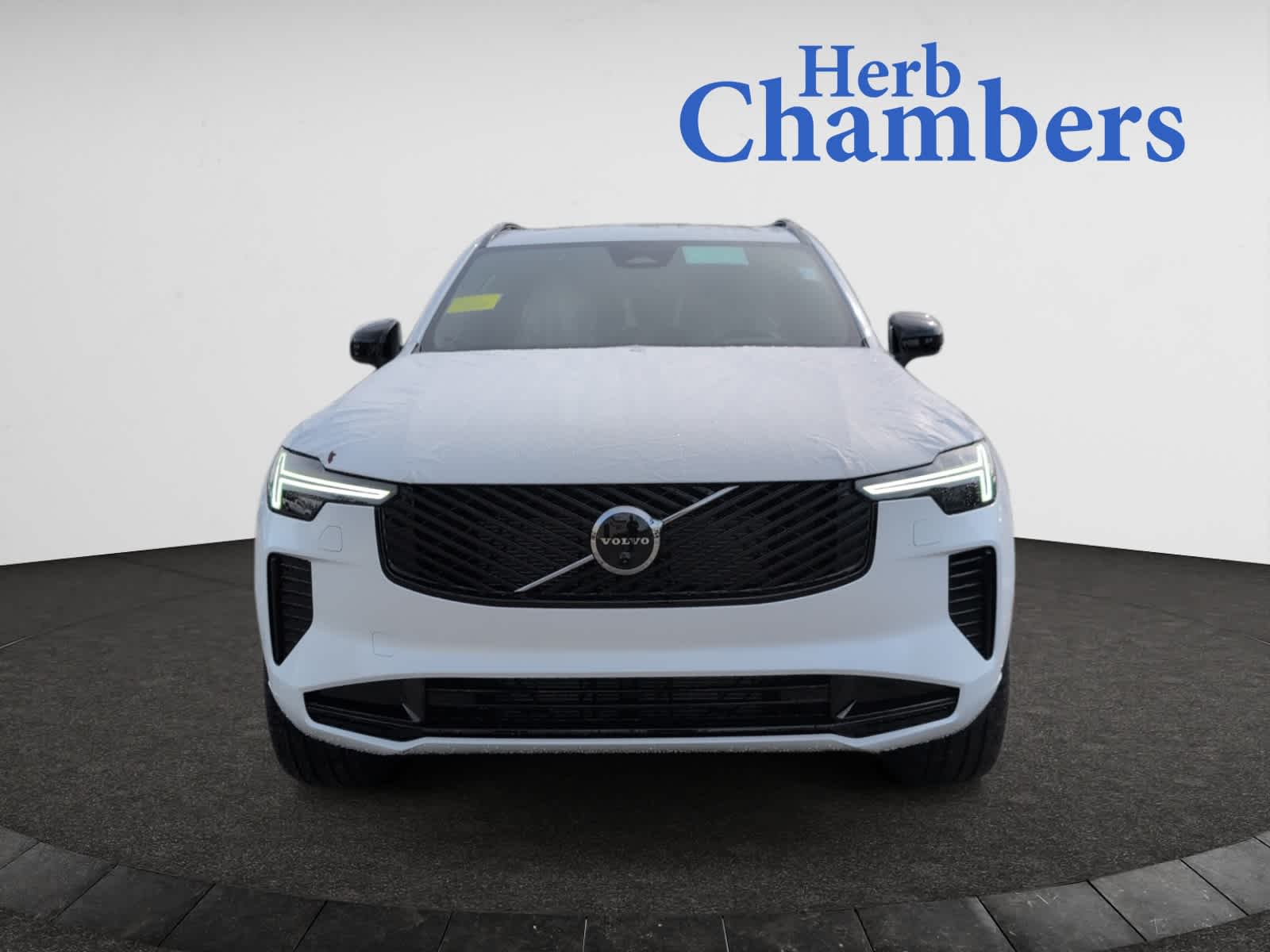 2026 Volvo XC90 photo 2