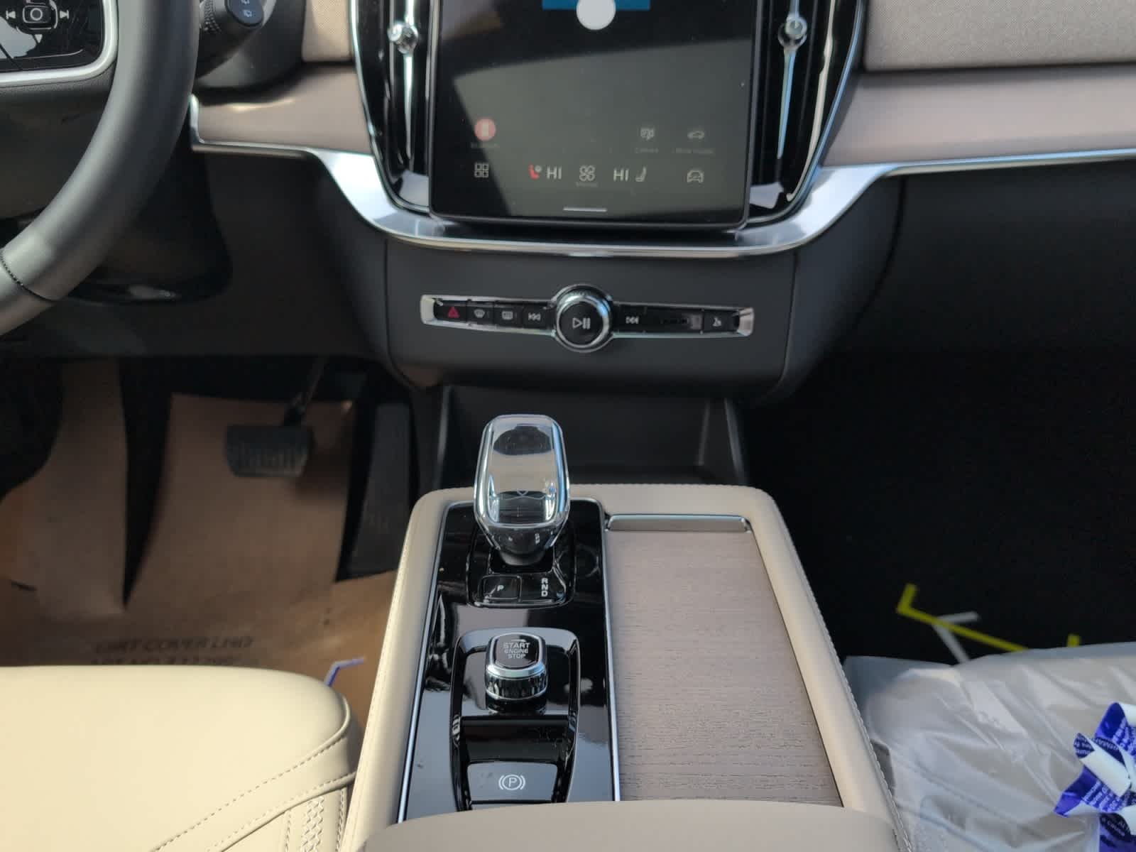 new 2026 Volvo XC90 car, priced at $71,945