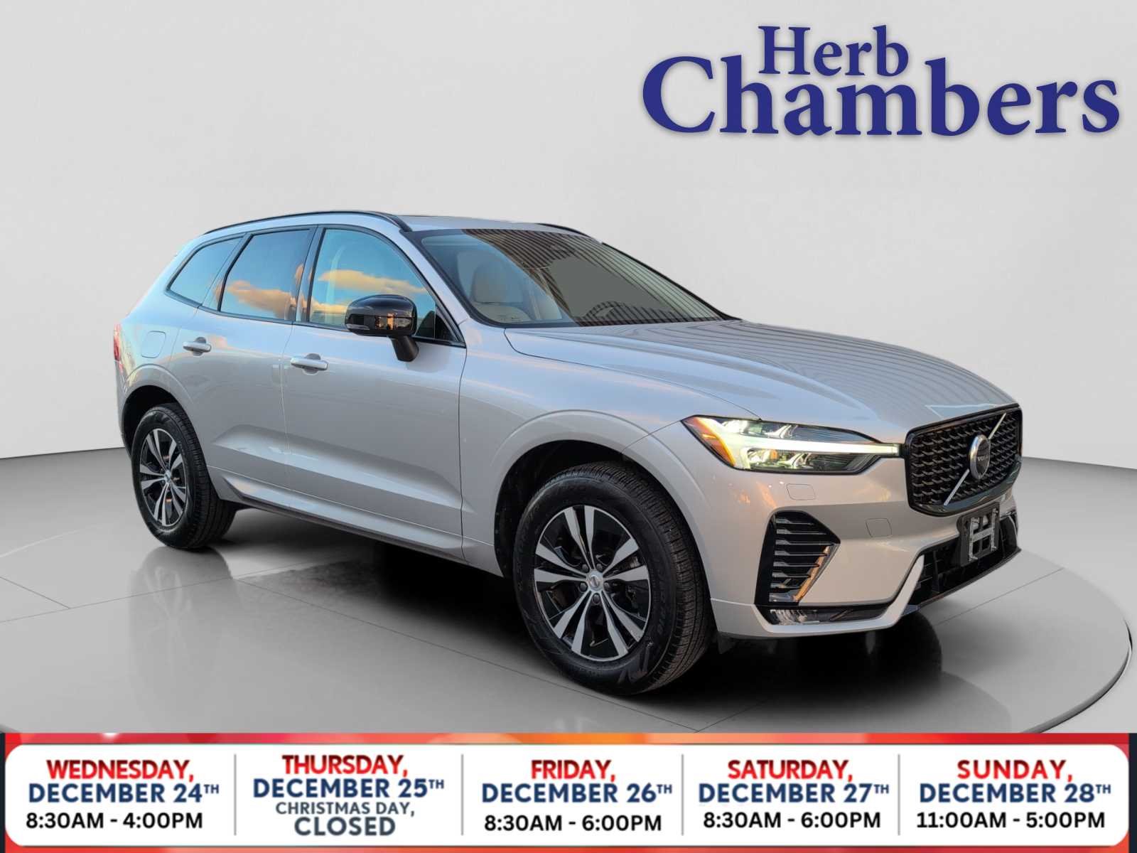 2024 Volvo XC60 Core's photo