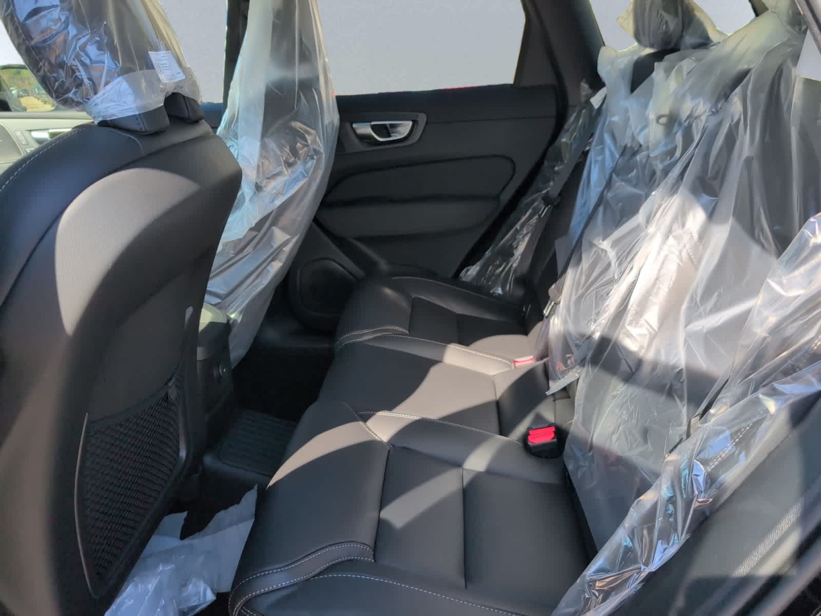new 2026 Volvo XC60 plug-in hybrid car, priced at $74,935