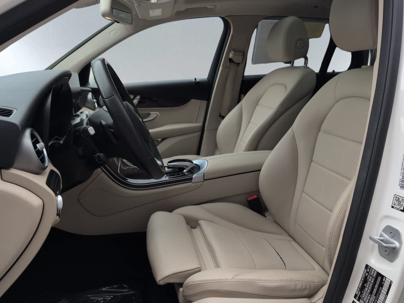 used 2016 Mercedes-Benz GLC 300 car, priced at $17,598