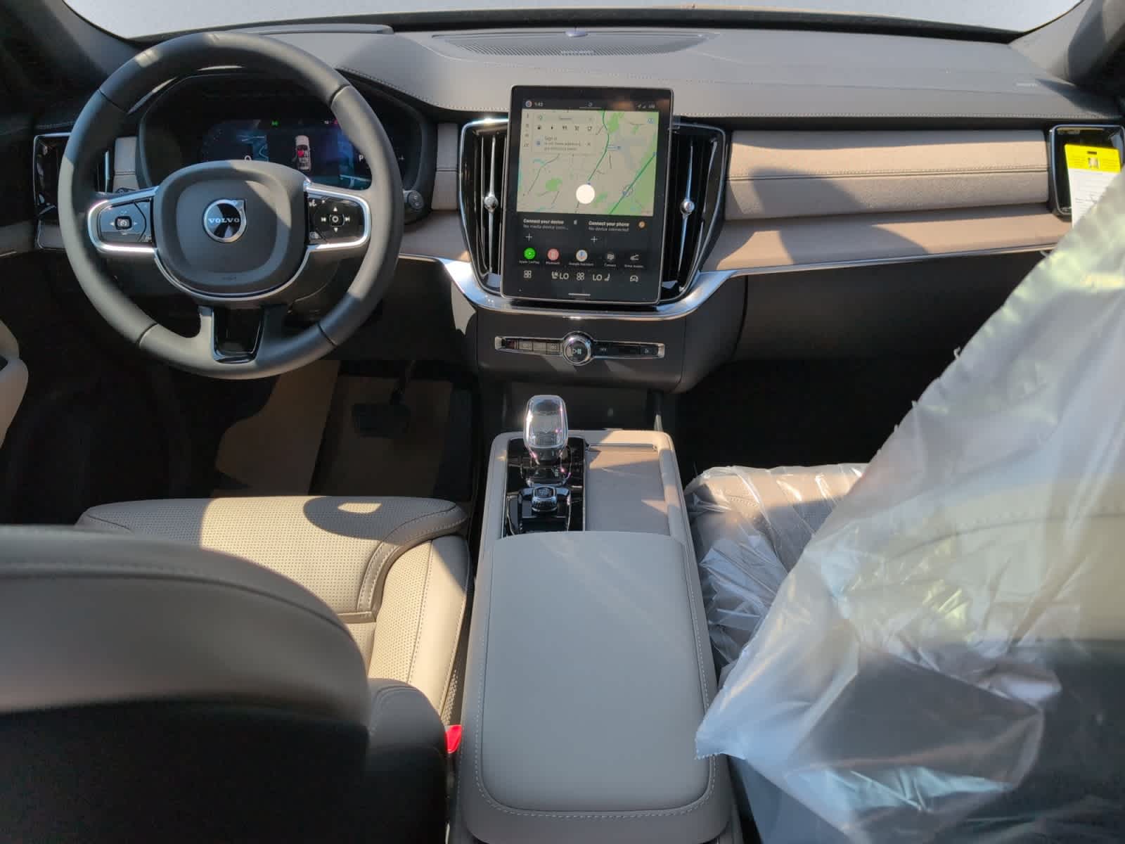 new 2026 Volvo XC90 plug-in hybrid car, priced at $86,130