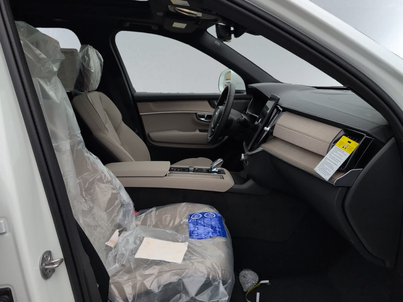 used 2026 Volvo XC90 car, priced at $71,825