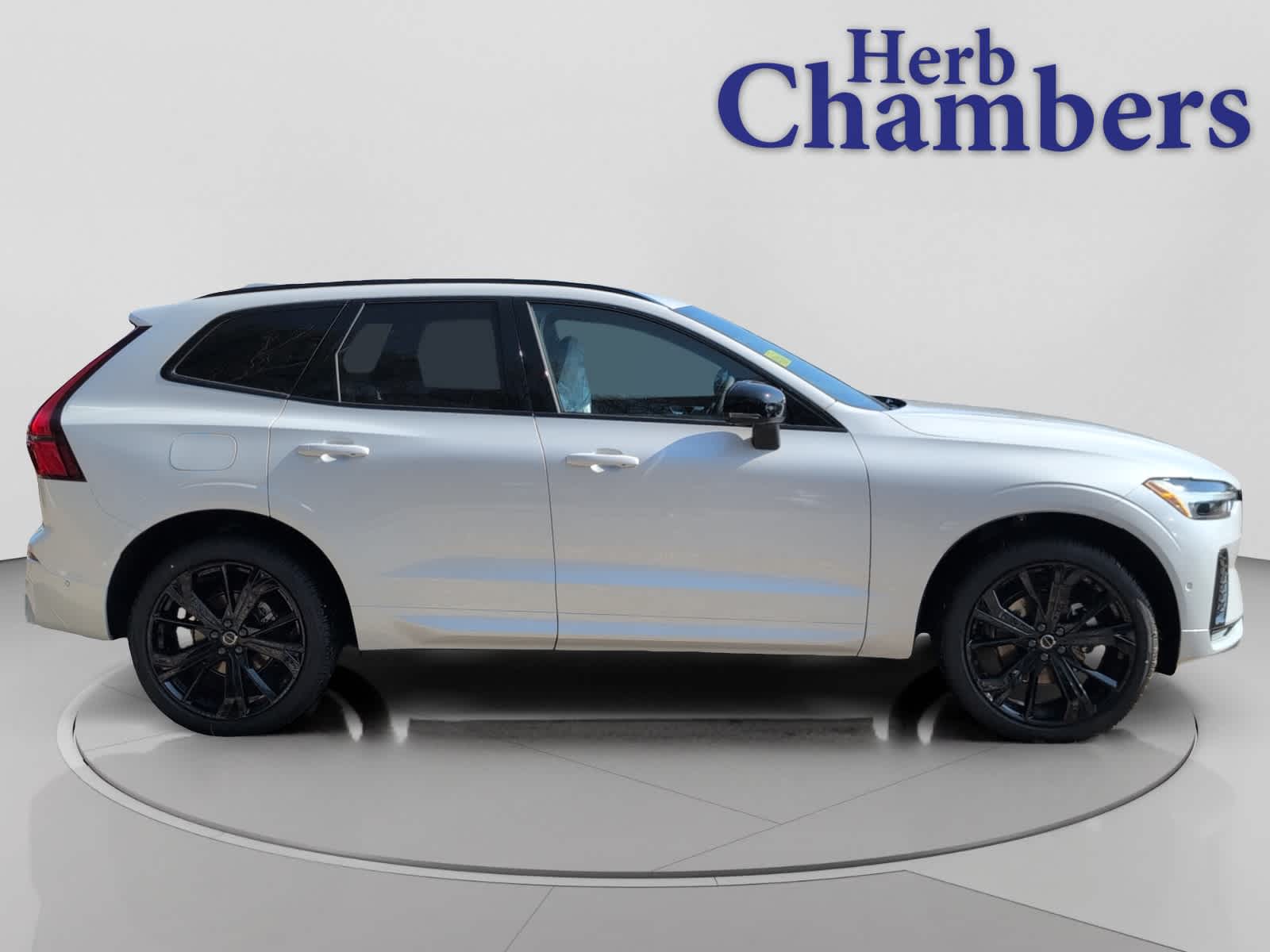 new 2026 Volvo XC60 car, priced at $63,770