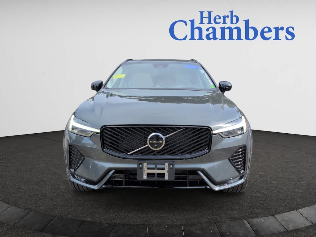 New 2026 Volvo XC60 B5 Ultra SUV