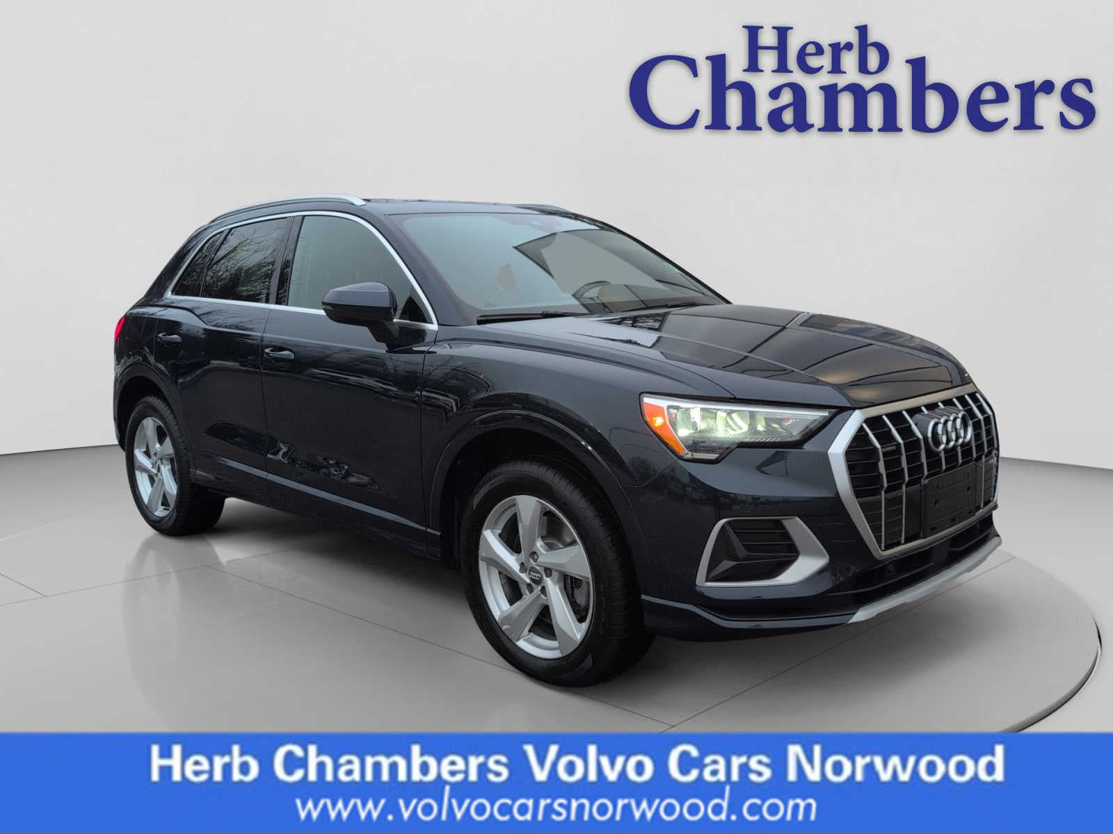 2020 Audi Q3 Premium's photo